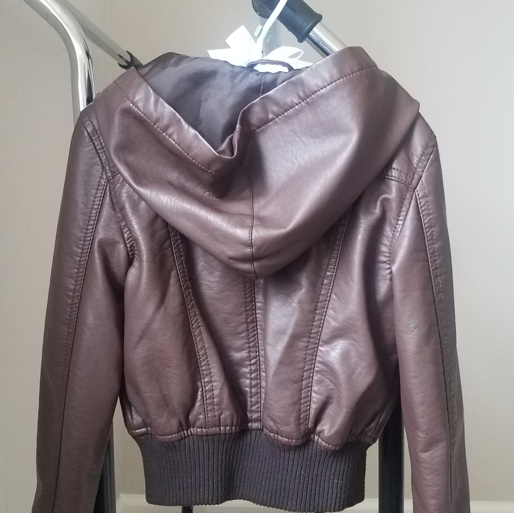 Fake leather jacket - Picture 2 of 2